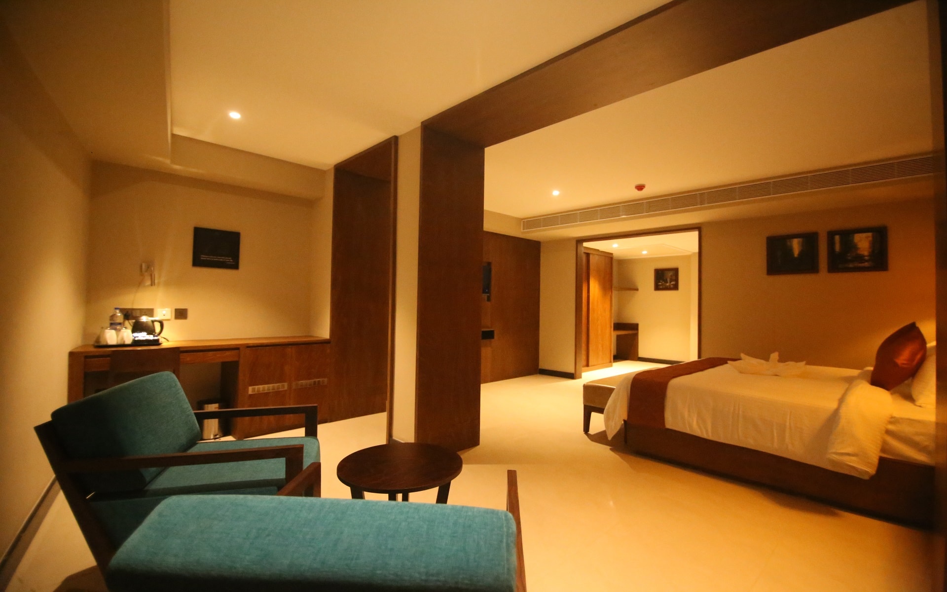 deluxe suite room